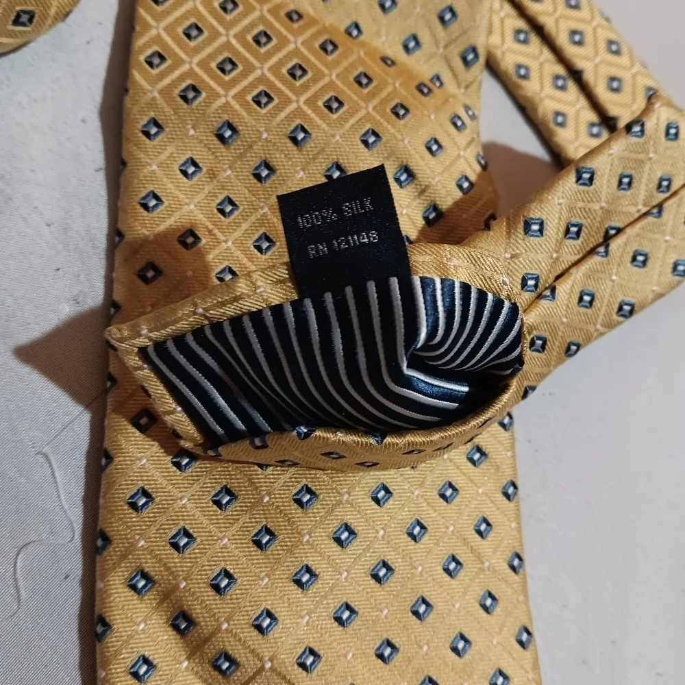 Vintage Nautica Tie
